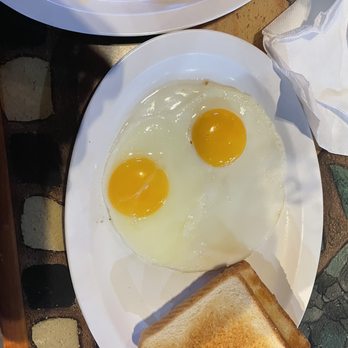 Breakfast and Burgers - Sunny side up eggs - Burgers Near Me - Saint Louis, Missouri Breakfast and Burgers - Sunny side up eggs - Burgers Near Me - Saint Louis, Missouri