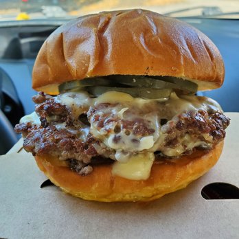Burger Dive - House Burger - Burgers Near Me - Saint Paul, Minnesota Burger Dive - House Burger - Burgers Near Me - Saint Paul, Minnesota