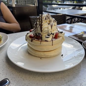 Lady C’s  - Soufflé Pancakes - Breakfast & Brunch Near Me - Westlake Village, California