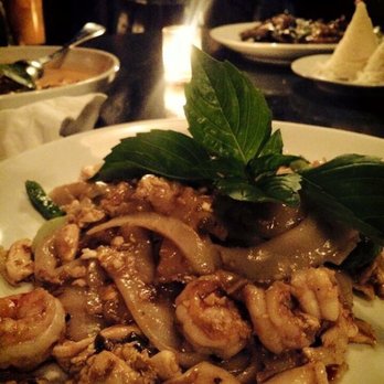 Sea Thai - Drunken Man Noodles - Includes: Chicken, Shrimp, Pork, Squid - Thai Near Me - Brooklyn, New York Sea Thai - Drunken Man Noodles - Includes: Chicken, Shrimp, Pork, Squid - Thai Near Me - Brooklyn, New York