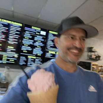Mighty Moo Ice Cream - Incredible ice cream!...  and the flavors change daily  You must drive here as soon as possible!!!!!! - Ice Cream & Frozen Yogurt Near Me - Youngtown, Arizona