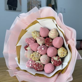 BB Bouquet - a bouquet of pink and white chocolates - Chocolatiers & Shops Near Me
