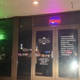 False advertising. Out of business. Locked doors during business hours.