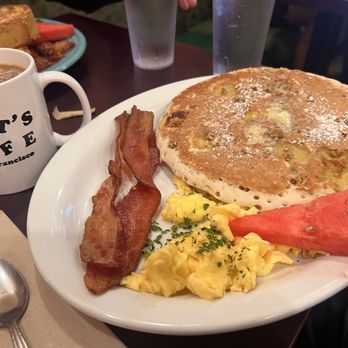 Pat's Cafe - Granola, Banana Pancakes. - Breakfast & Brunch Near Me - San Francisco, California