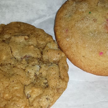 Bakerbots Baking  - everything and birthday cookies - Desserts Near Me - Toronto, Ontario