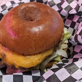 Beeps Diner - Big Beeper Burger - Diners Near Me - Simi Valley, California Beeps Diner - Big Beeper Burger - Diners Near Me - Simi Valley, California