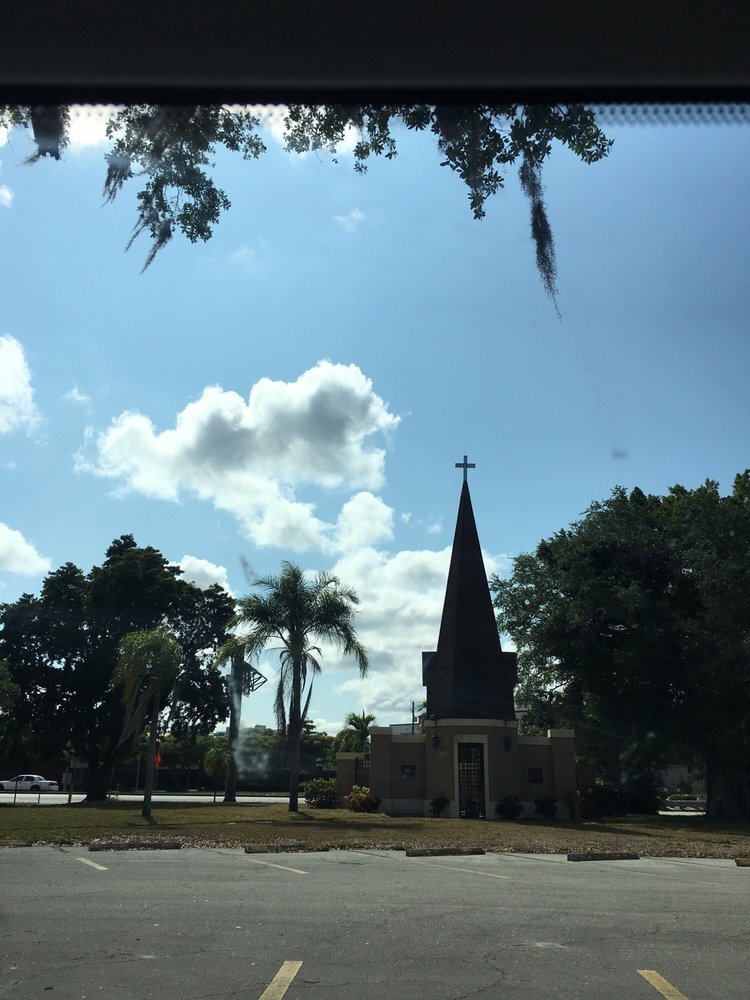 ST FRANCIS XAVIER CATHOLIC CHURCH Churches 2157 Cleveland Ave, Fort