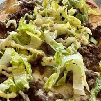 Venezia Wine Veranda - Cheeseburger Flatbread - Wine Bars Near Me - Melbourne, Florida Venezia Wine Veranda - Cheeseburger Flatbread - Wine Bars Near Me - Melbourne, Florida