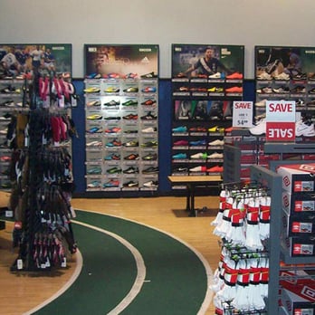 DICK'S Sporting Goods - Outdoor Gear Near Me - Madison, Wisconsin DICK'S Sporting Goods - Outdoor Gear Near Me - Madison, Wisconsin