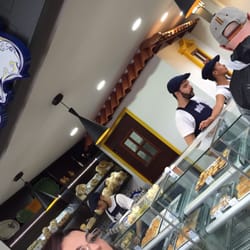 Mercadoteca - Dolce Fado com deliciosos doces portugueses. O pastelzinho de nata é imperdível.