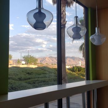 Nubi Yogurt - Ice Cream & Frozen Yogurt Near Me - Apple Valley, California