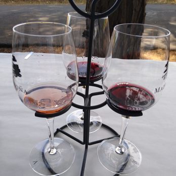 Madrona Vineyards - The first flight - Wineries Near Me - Camino, California