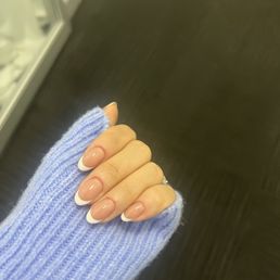french tip mani