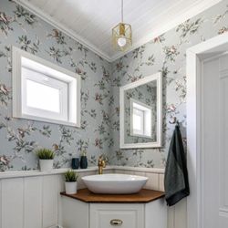 Robert's Wallpaper Installation