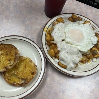 Billy's Cafe - Chicken fried steak and eggs - Breakfast & Brunch Near Me - Omaha, Nebraska Billy's Cafe - Chicken fried steak and eggs - Breakfast & Brunch Near Me - Omaha, Nebraska