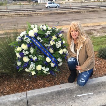 Dottie B Florist - Florists Near Me - Fernandina Beach, Florida
