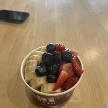 Acai Republic - The Sao Paulo (Most popular) - Acai Bowls Near Me - Corona, California
