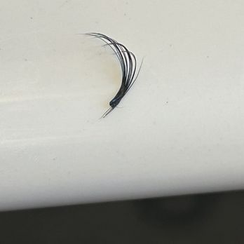 LivBay Lash - One of the many extensions stuck to 2-3 of my natural lashes. Pretty bad isolation if you ask me - Eyelash Service Near Me - Henderson, Nevada