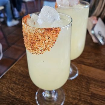 Madres Brunch - Breakfast & Brunch Near Me - Bellflower, California