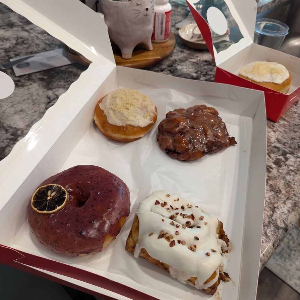 Donutste Doughnuts - Organic lemon blueberry, bourbon pecan cinnamon roll, strawberry fritter, banana pudding and cherry pie - Donuts Near Me - Lake Mary, Florida Donutste Doughnuts - Organic lemon blueberry, bourbon pecan cinnamon roll, strawberry fritter, banana pudding and cherry pie - Donuts Near Me - Lake Mary, Florida