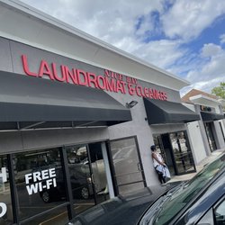 Nice Day Laundromat & Cleaners - Outside of Laundromat