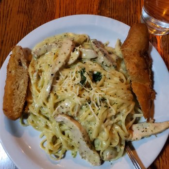 Stage Coach Grille - Linguine Alfredo w/"chicken" - Seafood Near Me - La Verkin, Utah Stage Coach Grille - Linguine Alfredo w/"chicken" - Seafood Near Me - La Verkin, Utah