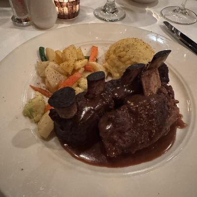 Pirogue Grille by null