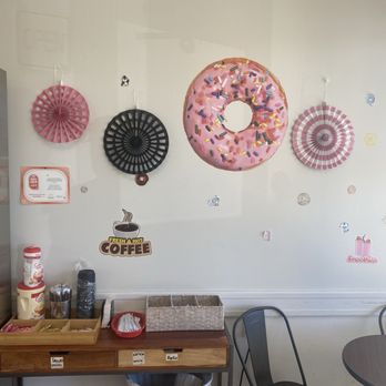 Rainbow Donuts And Smoothies - Donuts Near Me - Chandler, Arizona Rainbow Donuts And Smoothies - Donuts Near Me - Chandler, Arizona