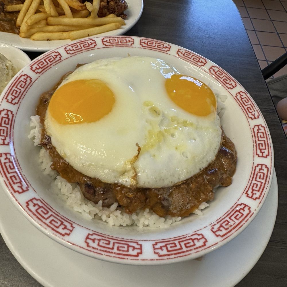 Zippy's Nimitz - Chili Moco - Diners Near Me - Honolulu, Hawaii Zippy's Nimitz - Chili Moco - Diners Near Me - Honolulu, Hawaii