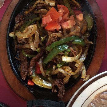 La Mexicana - Steak fajitas - Mexican Near Me - Tillamook, Oregon La Mexicana - Steak fajitas - Mexican Near Me - Tillamook, Oregon