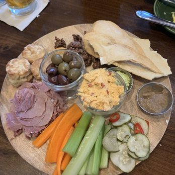 Honeywood - 4:00 platter. Or ANYTIME. - Bars Near Me - Lexington, Kentucky