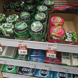 Shoppers Drug Mart - I'm here for mints.