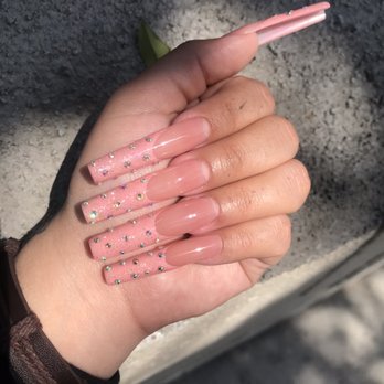 Leo Nail Bar - Nails - Nail Salons Near Me - Los Angeles, California