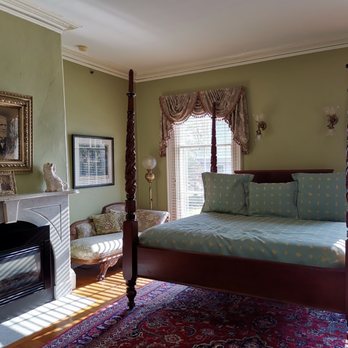 Sarah Kendall House - Bed & Breakfast Near Me - Newport, Rhode Island Sarah Kendall House - Bed & Breakfast Near Me - Newport, Rhode Island