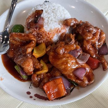 Zhen Restaurant - Peking Pork Chop Lunch Special - Chinese Near Me - Millbrae, California