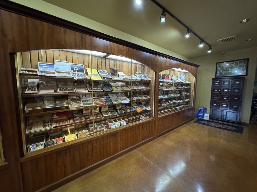Aiello's Cigar Bar Logo
