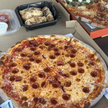 Mr Moto Pizza - Pizza Near Me - Irvine, California