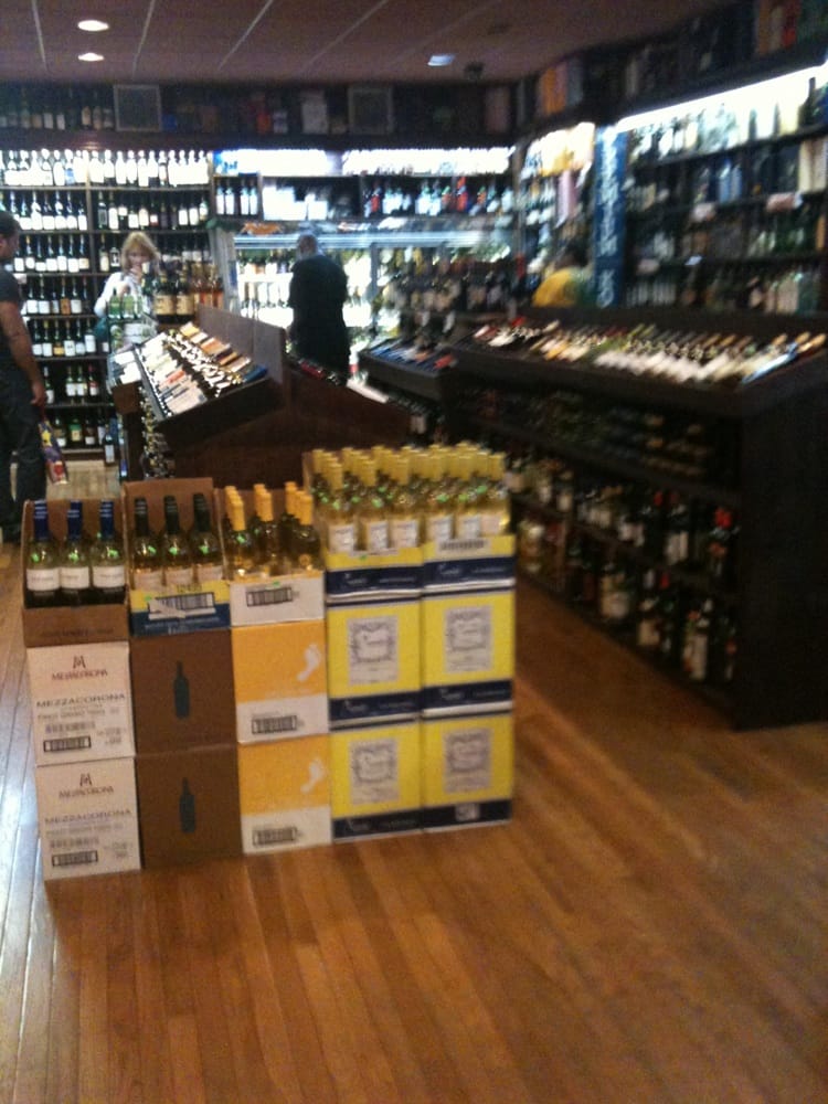 86TH CORNER WINE & LIQUOR Updated August 2024 27 Reviews 536
