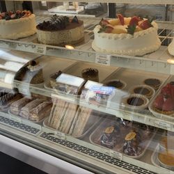 Cakes, fruit tarts, crème brûlée, etc.