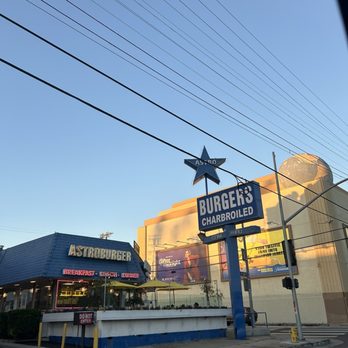 Astro Burger - Outside - Burgers Near Me - Los Angeles, California