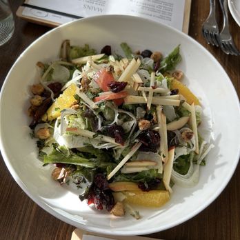 The Meeting House - House salad - New American Near Me - Princeton, New Jersey The Meeting House - House salad - New American Near Me - Princeton, New Jersey