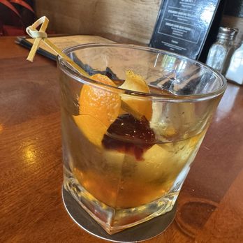 Tap 42 - Smoked old fashion - Beer Bar Near Me - Aventura, Florida