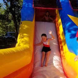 R & R Bounce House Rental - Wet slide bounce house
