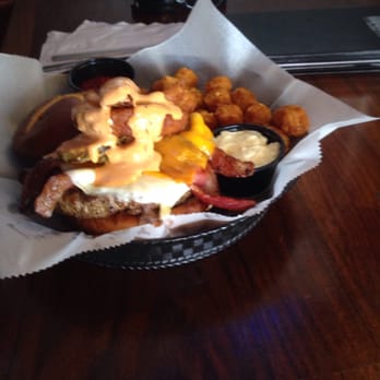 Rocks Lakeview - Sports Bars Near Me - Chicago, Illinois