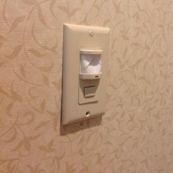 Days Inn by Wyndham Alhambra CA - Damaged light switches - Hotels Near Me - Alhambra, California Days Inn by Wyndham Alhambra CA - Damaged light switches - Hotels Near Me - Alhambra, California