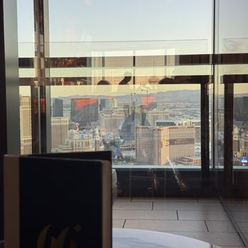 Alle on 66 - Table views - Lounges Near Me - Las Vegas, Nevada