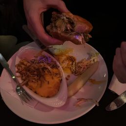 Nashville Hot Fried " Chicken" Sandwich and vegan mac n cheese side