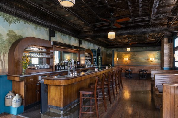 Stewart House Hotel & 1883 Tavern by null