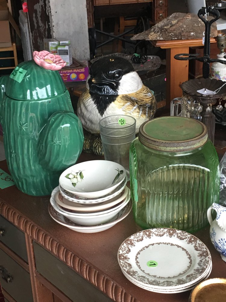 WOODLAND FLEA MARKET Updated May 2024 4066 98th St SW, Waverly