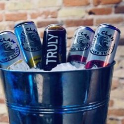 7 Iron Social - Seltzer Bucket